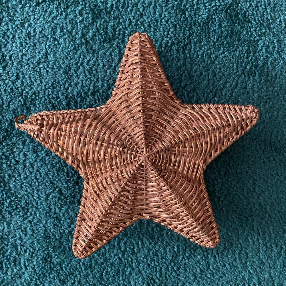 Star shaped basket